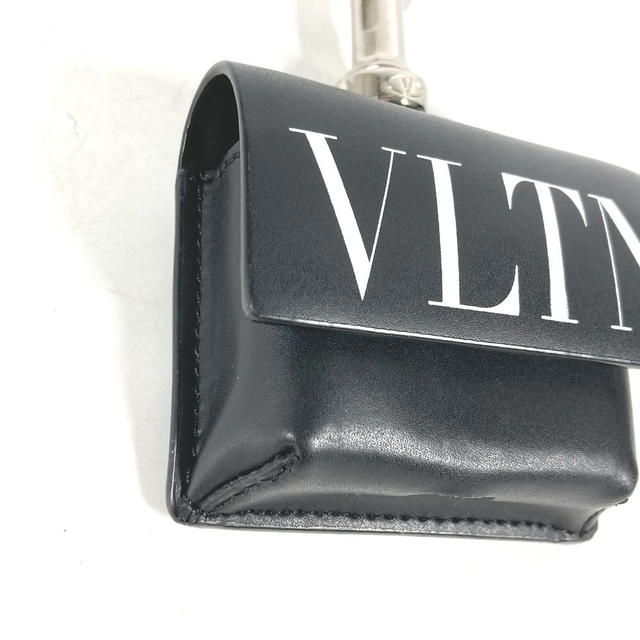 Valentino VALENTINO VLTN logo airpods case earphone case Earphone case Leather Black/White - view 3