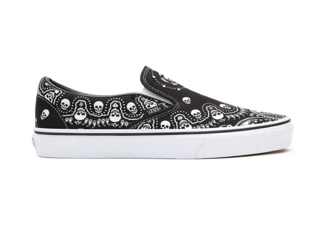 Vans Vans Classic Slip-On Skull Bandana Print Black White