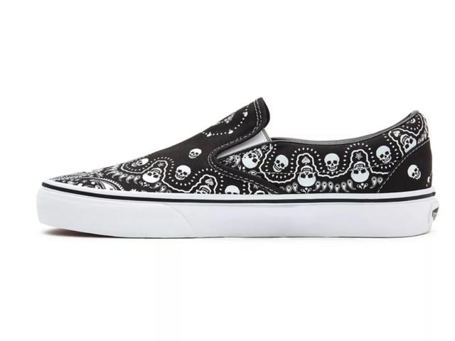 Vans Vans Classic Slip-On Skull Bandana Print Black White - view 2