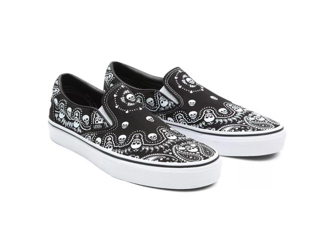 Vans Vans Classic Slip-On Skull Bandana Print Black White - view 3