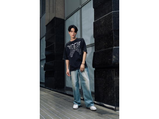 Velika Velika Spike Oversize T-Shirt [Black Bleached] - view 3