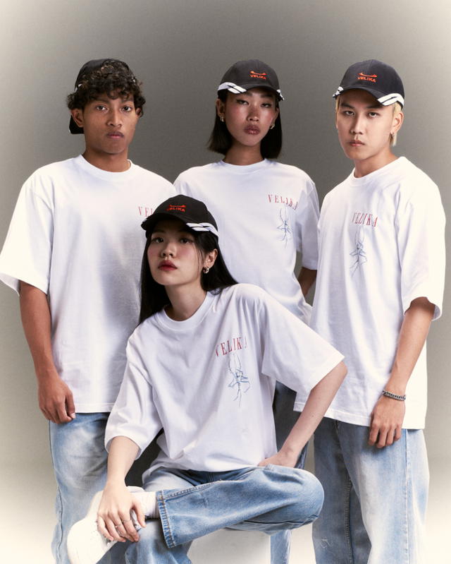 Velika Velika | "Chrome Spider" Oversize T-Shirt [White] - view 8