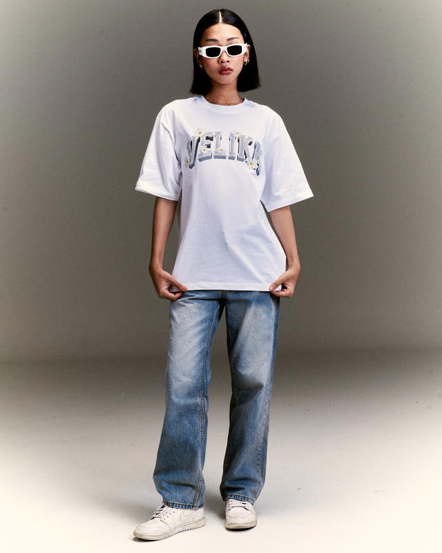 Velika Velika | "Daisy" Oversize T-Shirt [White] - view 7