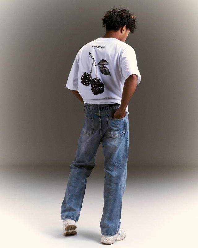 Velika Velika | "Dice" Oversize T-Shirt [White] - view 6