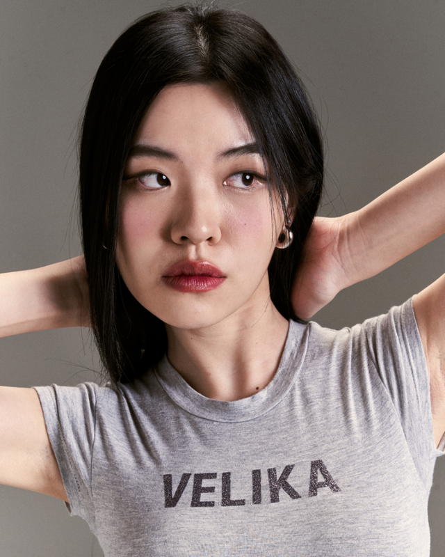 Velika Velika | Glitter Logo Baby Tee [Grey] - view 4