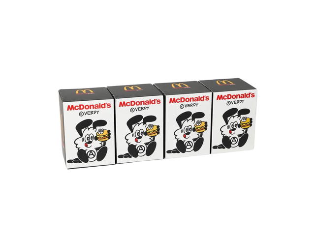 Verdy Verdy Vick (Mcdonald’s x Verdy Vick Collector’s Set) Whole Set - view 1