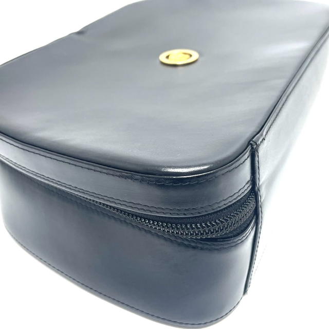 Versace VERSACE Medusa Vanity type Hand Bag Leather Black x GoldHardware - view 3