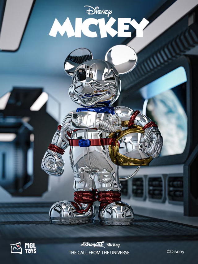 VGT VGT X Disney Astronaut Mickey Space Commemorative 50cm Limited Edition Trendy Figure - view 4