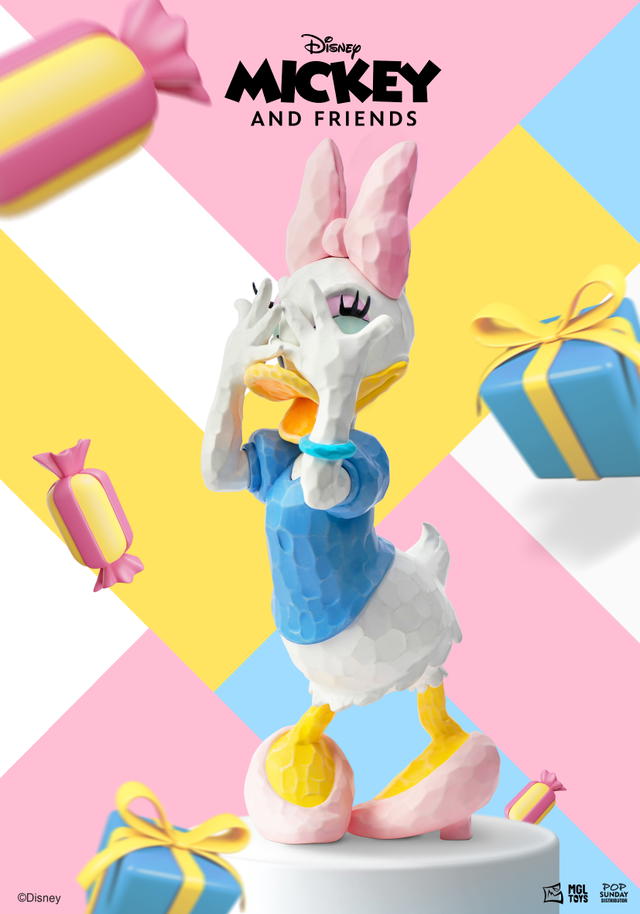 VGT VGT x Disney Wood Sculptor - Daisy Classic 28CM Limited Edition Trendy Ornaments - view 5