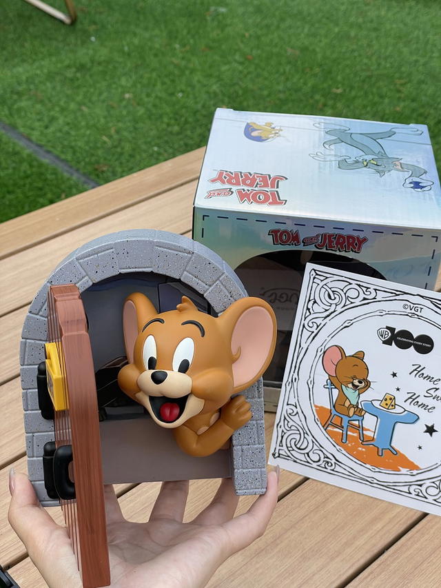 VGT VGT x Warner 100th Anniversary Limited Tom and Jerry-Jerry's Home Trendy Ornaments - view 7