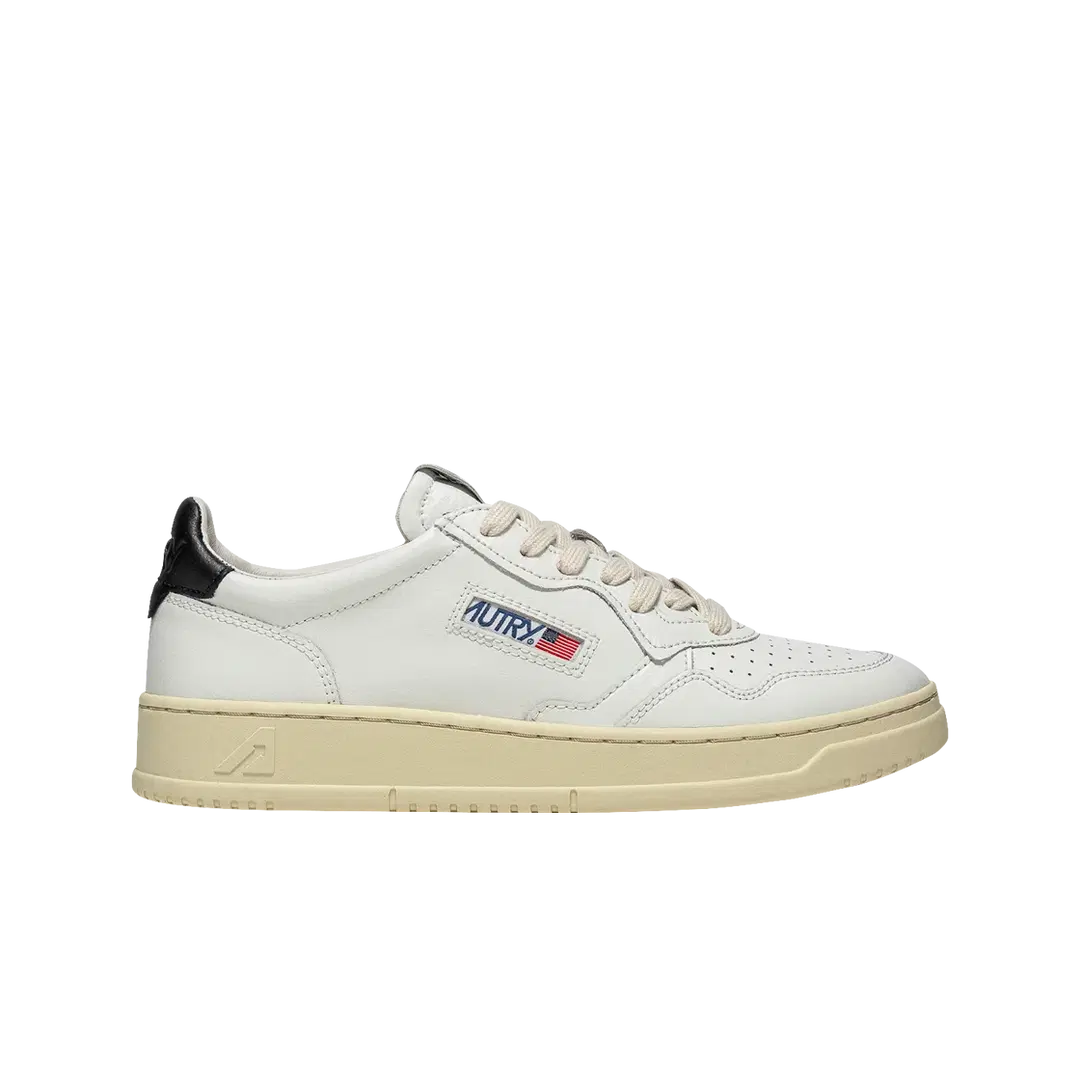 Autry (W) Autry Medalist Low Leather Sneakers White Black