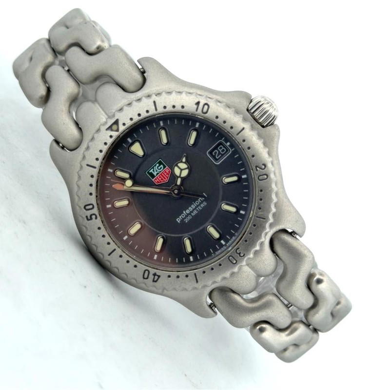 Tag Heuer Tag Heuer SEL Professional 200m Quartz Mid Size Watch Grey