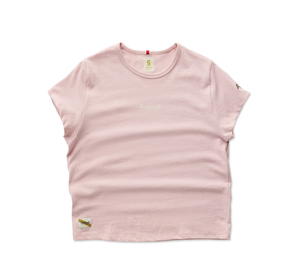 Buy Tracksmith Women’s Grayboy Tee RCR Peach Skin Ivory (W) at Sasom – Authentic and Ready to Ship